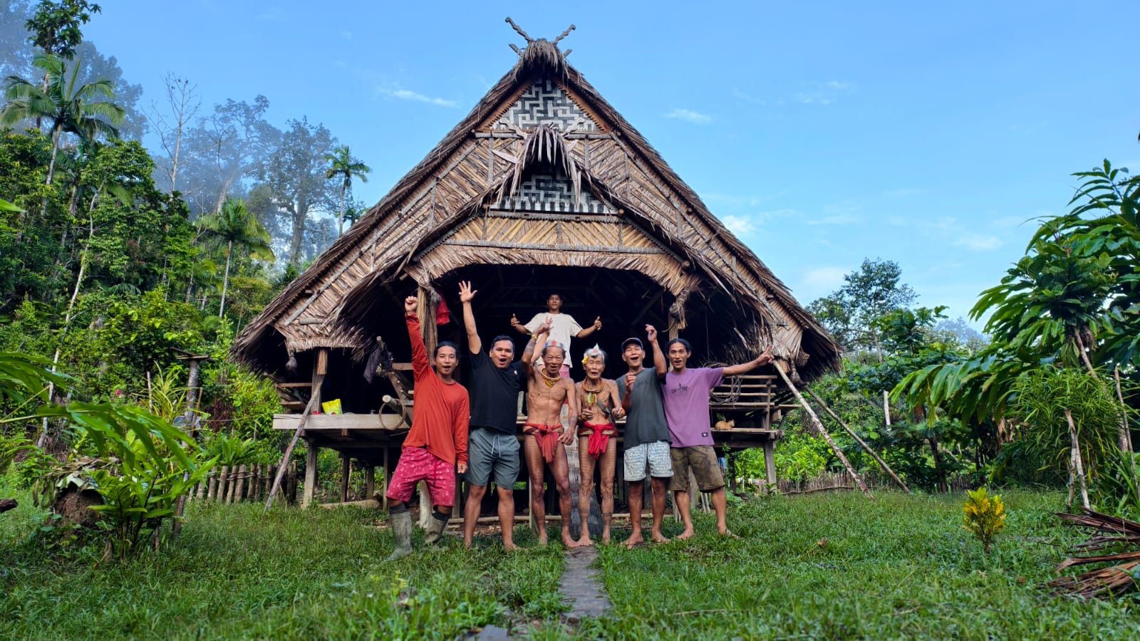 Mentawai tribe team, Siberut, Mentawais